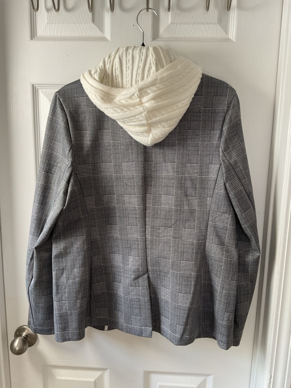 Tahari Women Plaid Blazer Jacket w/ Removable Hoodie Insert Gray Size L 2-in-1 - Picture 3 of 10